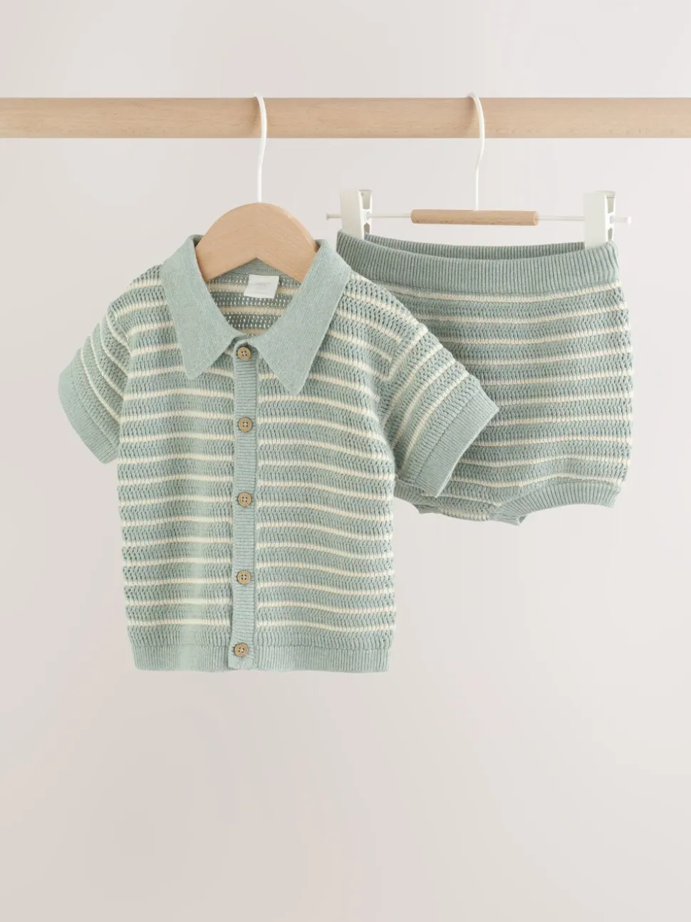 Saliegroen gestreept - Knitted Top and Shorts Baby Set (0mths-2yrs)