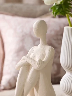Scandi zittend figuur-ornament