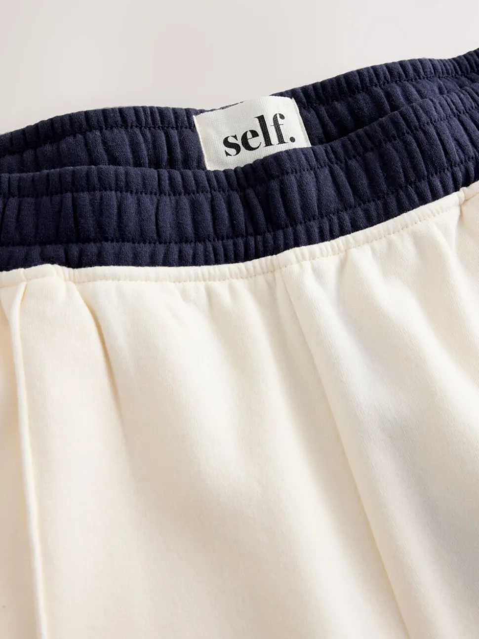 self. joggingbroek met wijde pijpen