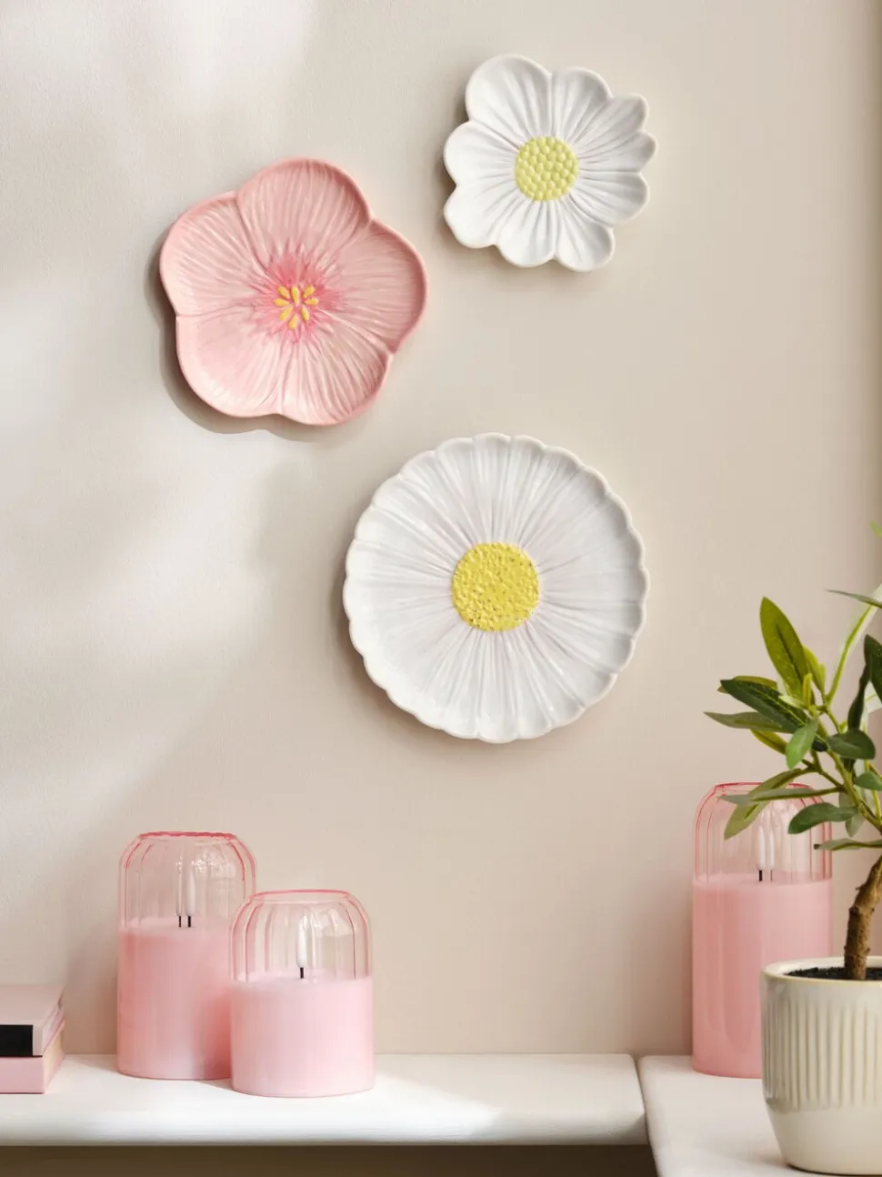Set of 3 Ceramic Flower Wall Art
