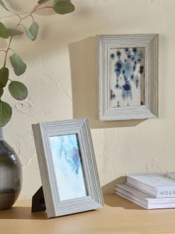 Set of 2 Distressed Wood Effect Photo Frames