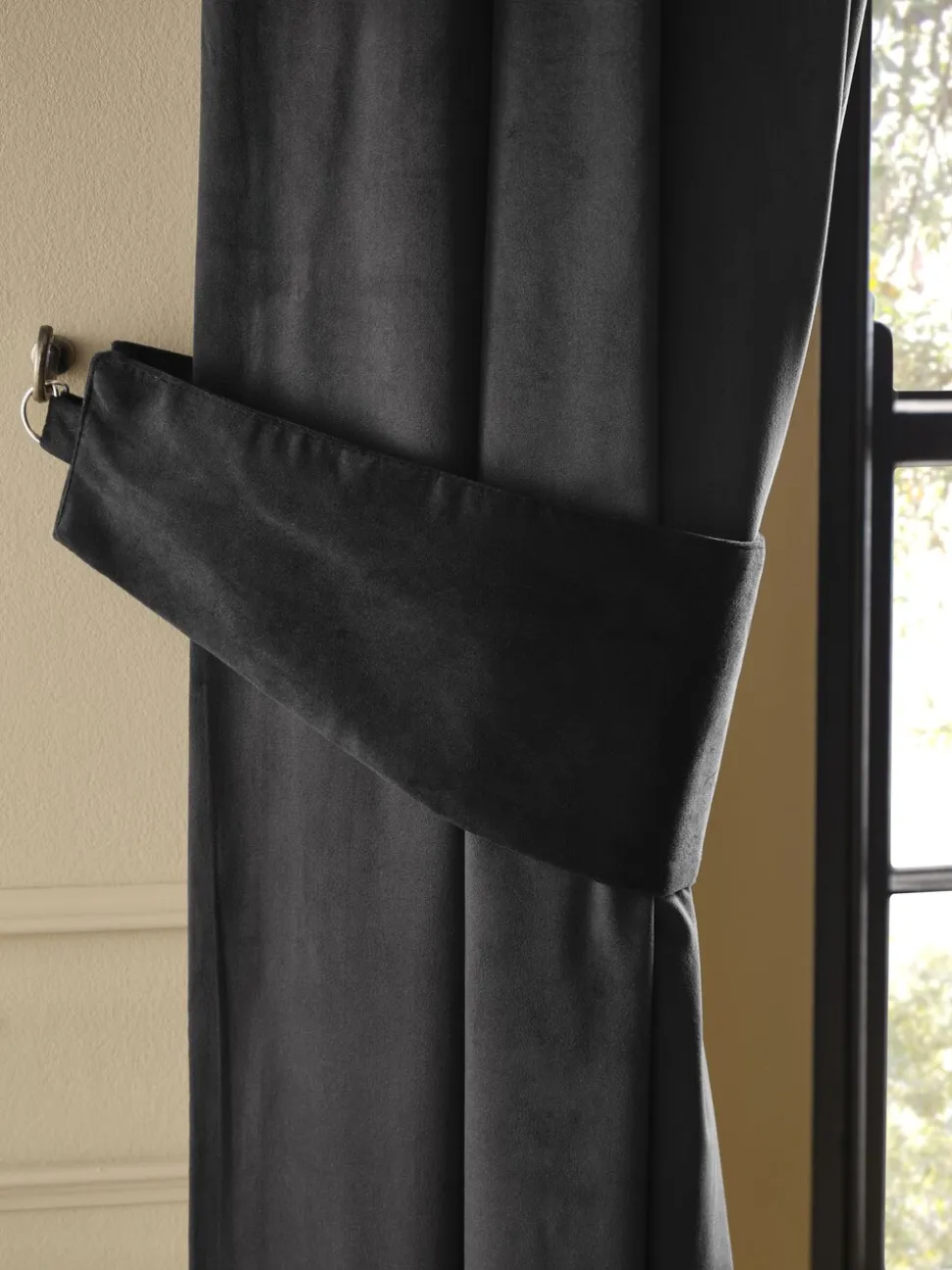 Set of 2 Matte Velvet Curtain Tie Backs