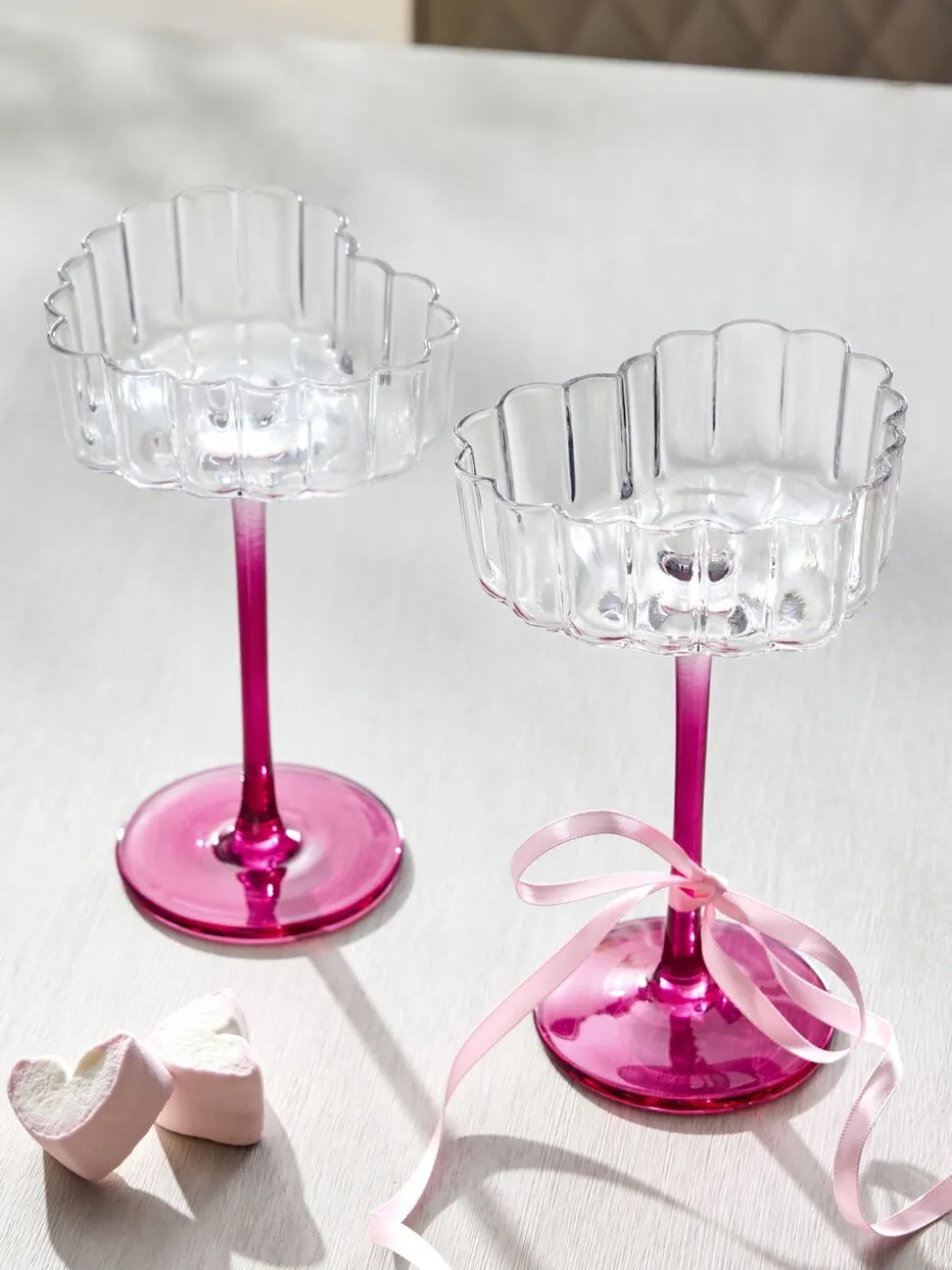 Set of 2 Scalloped Heart Cocktail Glasses