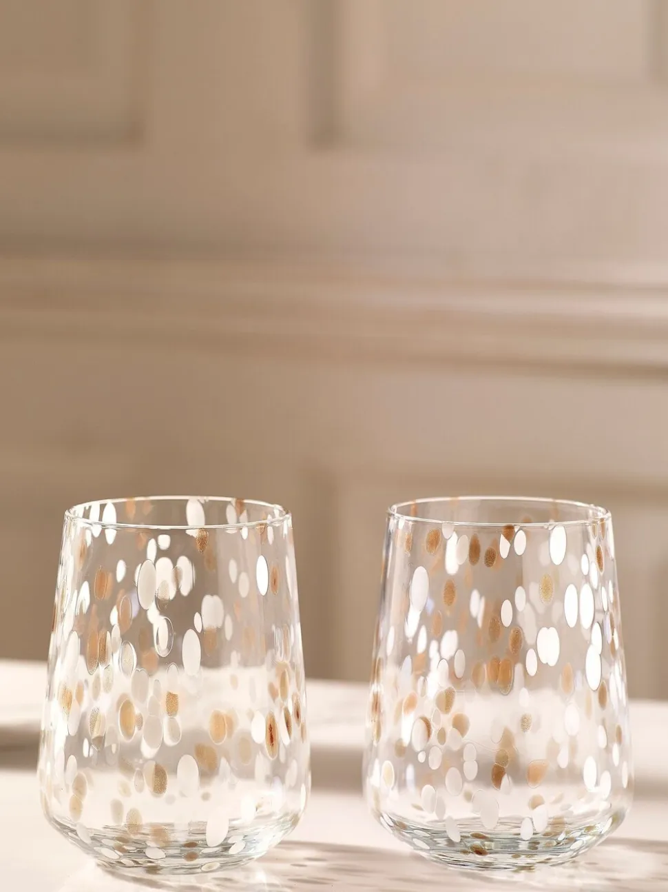 Set van 2 glazen met confettiprint