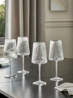 Set van 4 hoekige Hollis-wijnglazen
