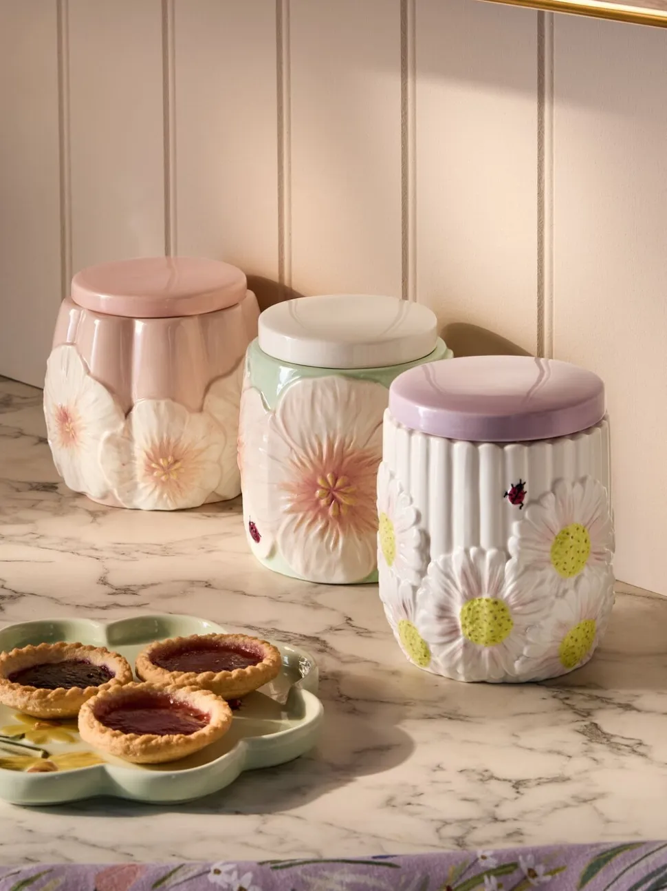 Set van 3 lila voorraadpotten met bloemenmotief