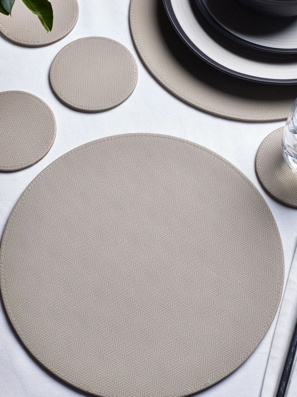Set van 4 omkeerbare placemats en onderzetters van imitatieleer