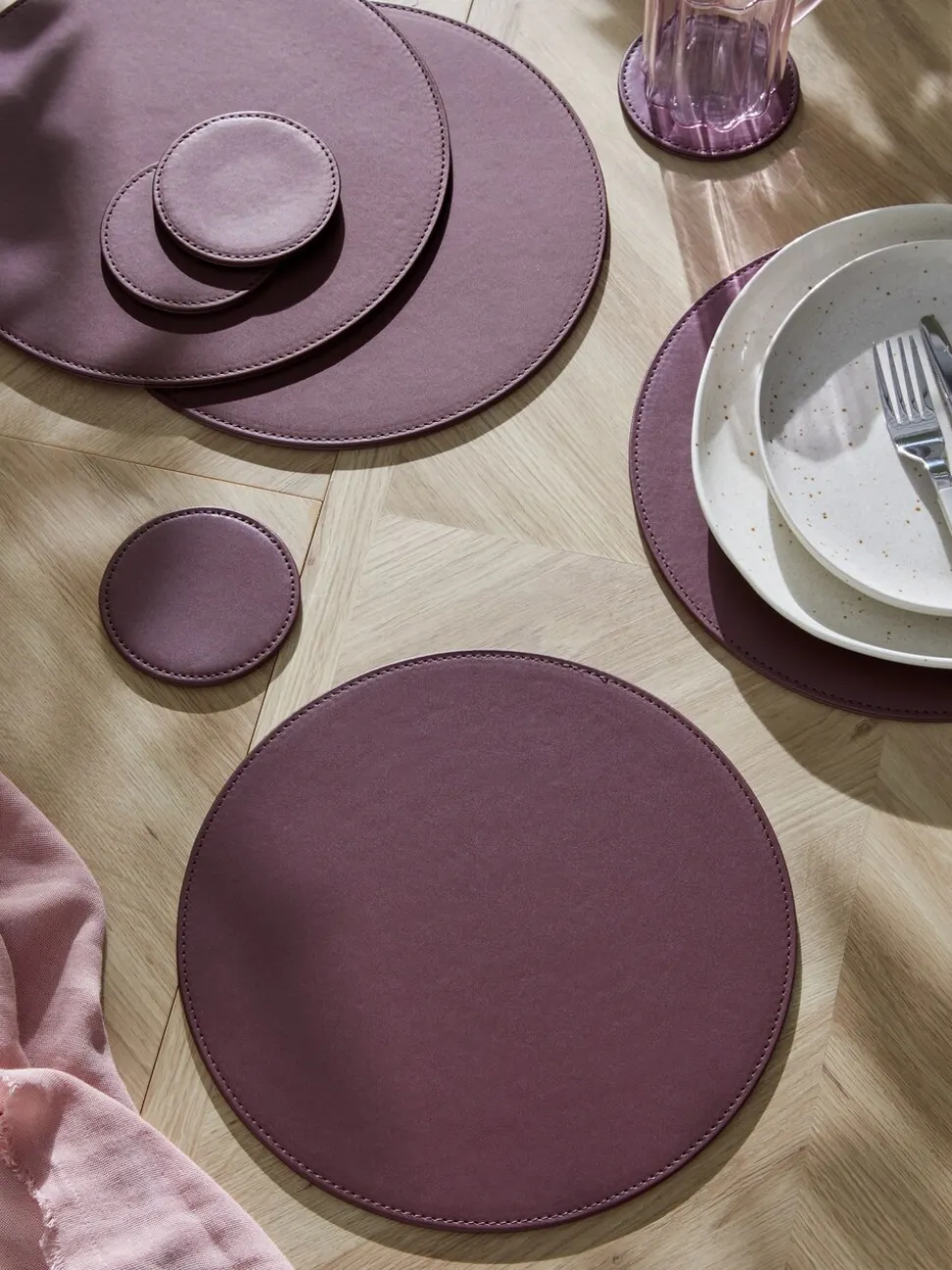 Set van 4 omkeerbare placemats en onderzetters van imitatieleer