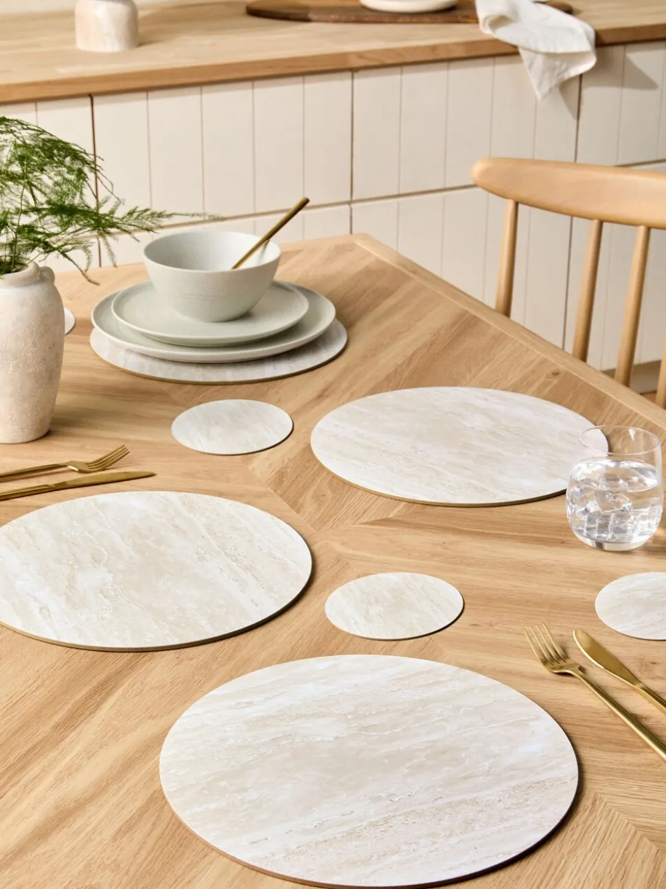 Set van 4 placemats en onderzetters met marmereffect
