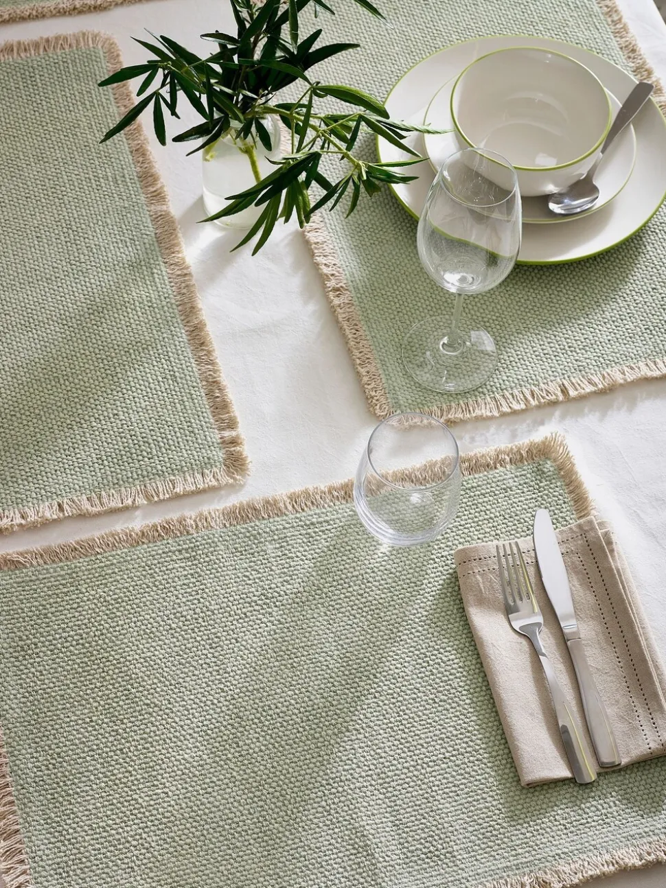 Set van 4 placemats met franjerand