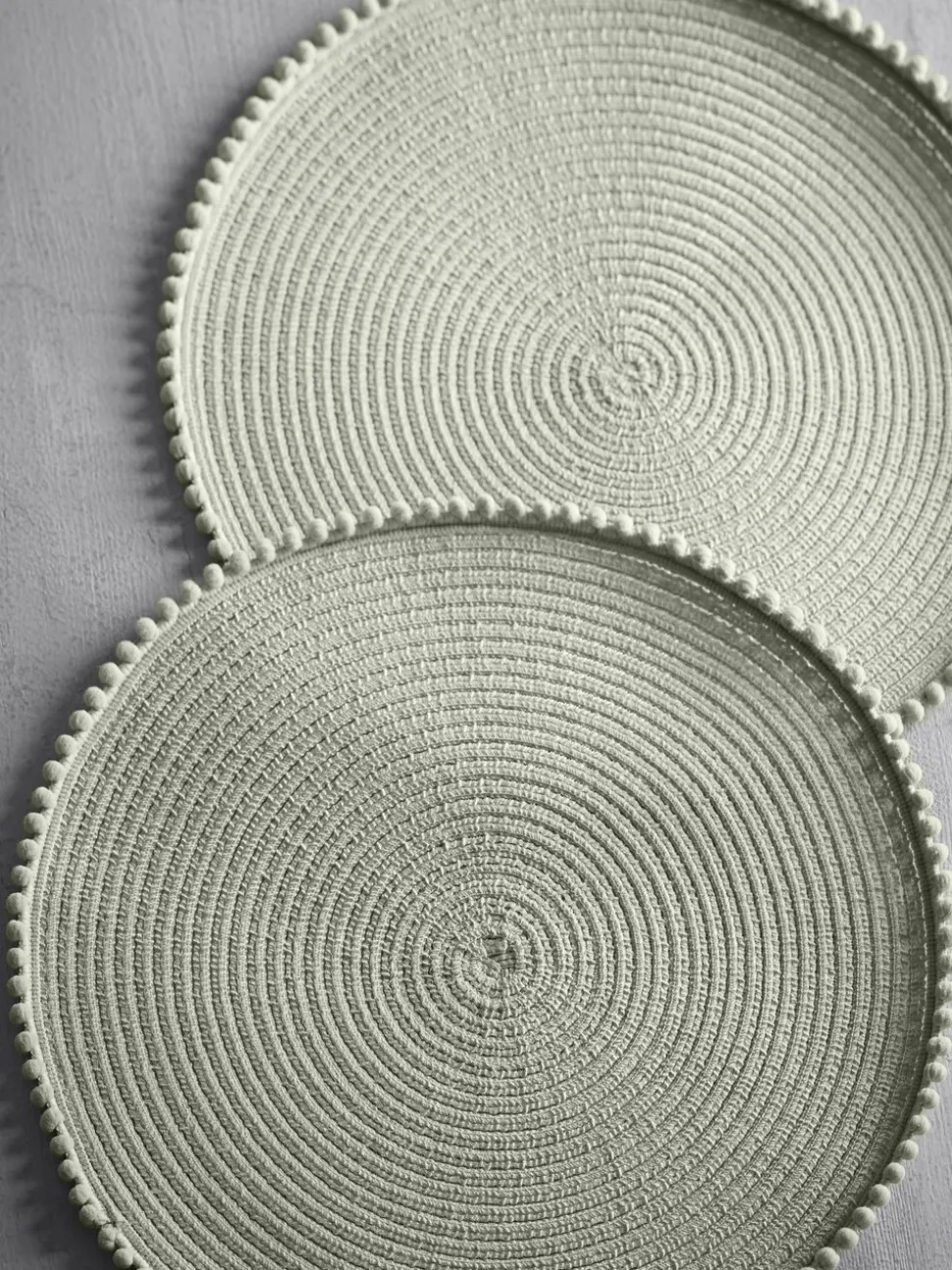 Set van 4 placemats met pompon