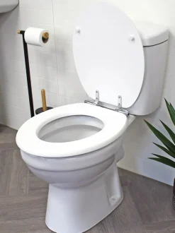 Showerdrape Suffolk Soft Close Wooden Toilet Seat