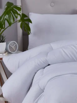 Silentnight Anti Allergy 4.5 Tog Summer Duvet