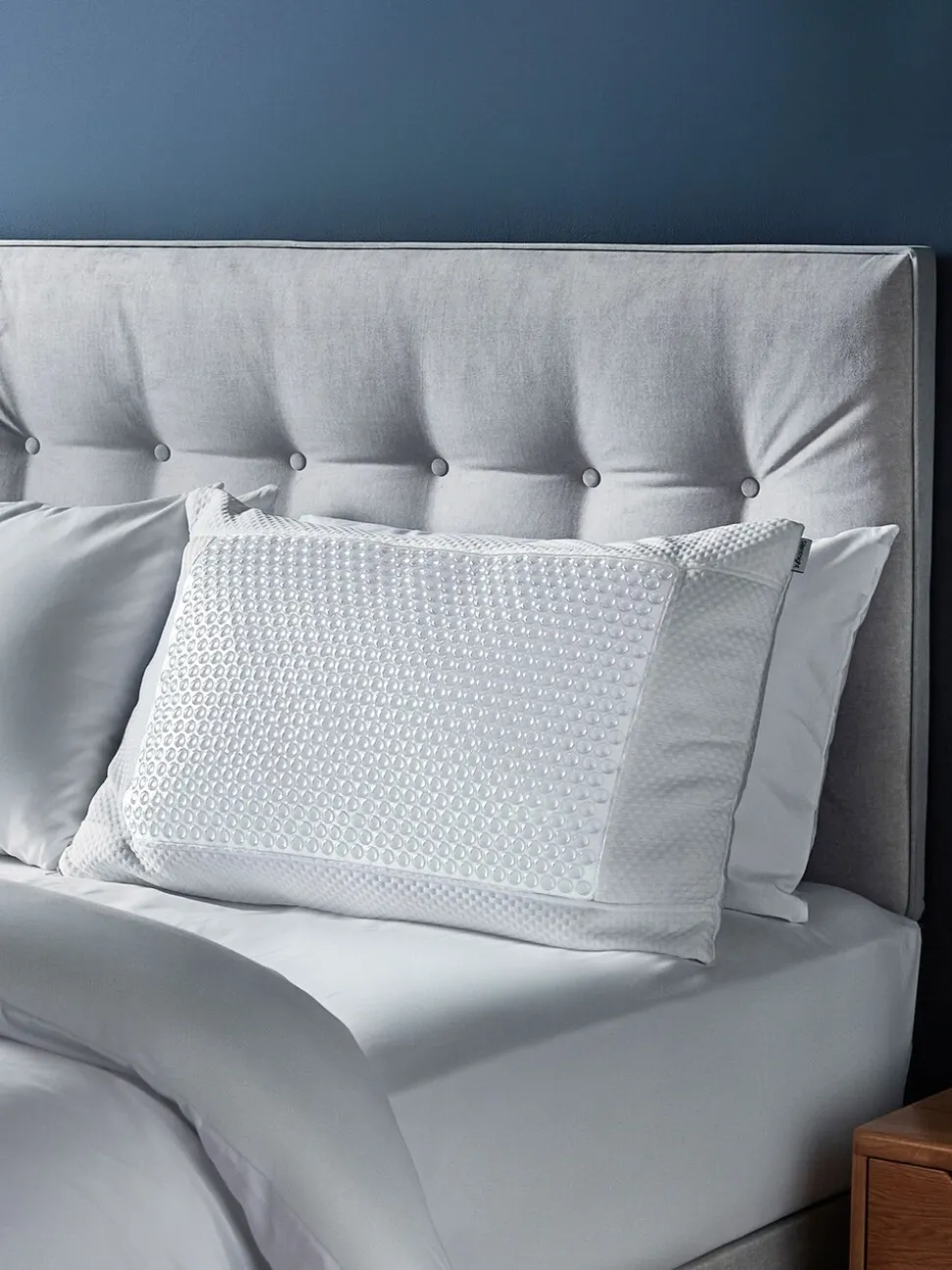 Silentnight Medium Wellbeing koel aanvoelend kussen