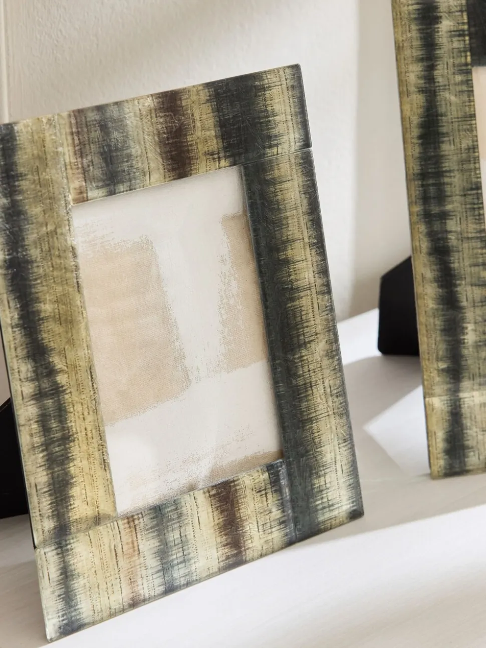 Textured Ombre Pattern Glass Photo Frame