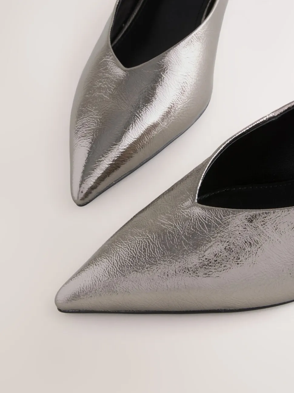 Tin - Puntige lage naaldhakken schoenen