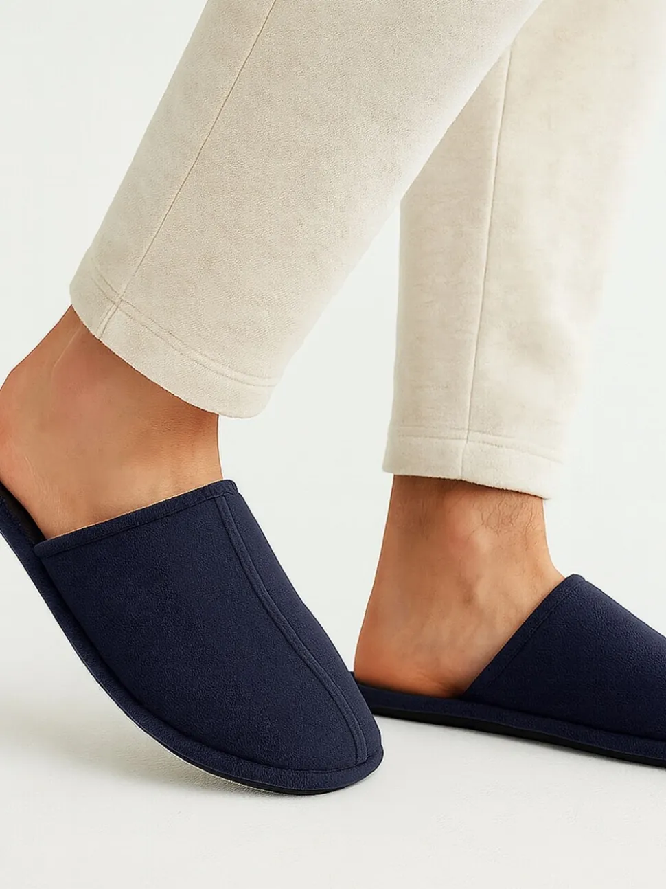 Totes Toasties Mens Centre Seam Mules