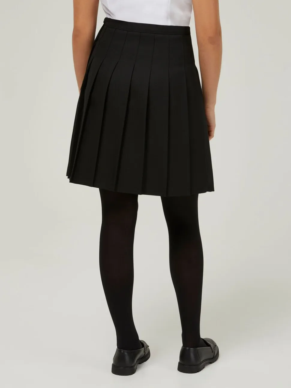 Trutex Zwarte 20" schoolrok met vaste plooien en stiksels (11-17 jaar)