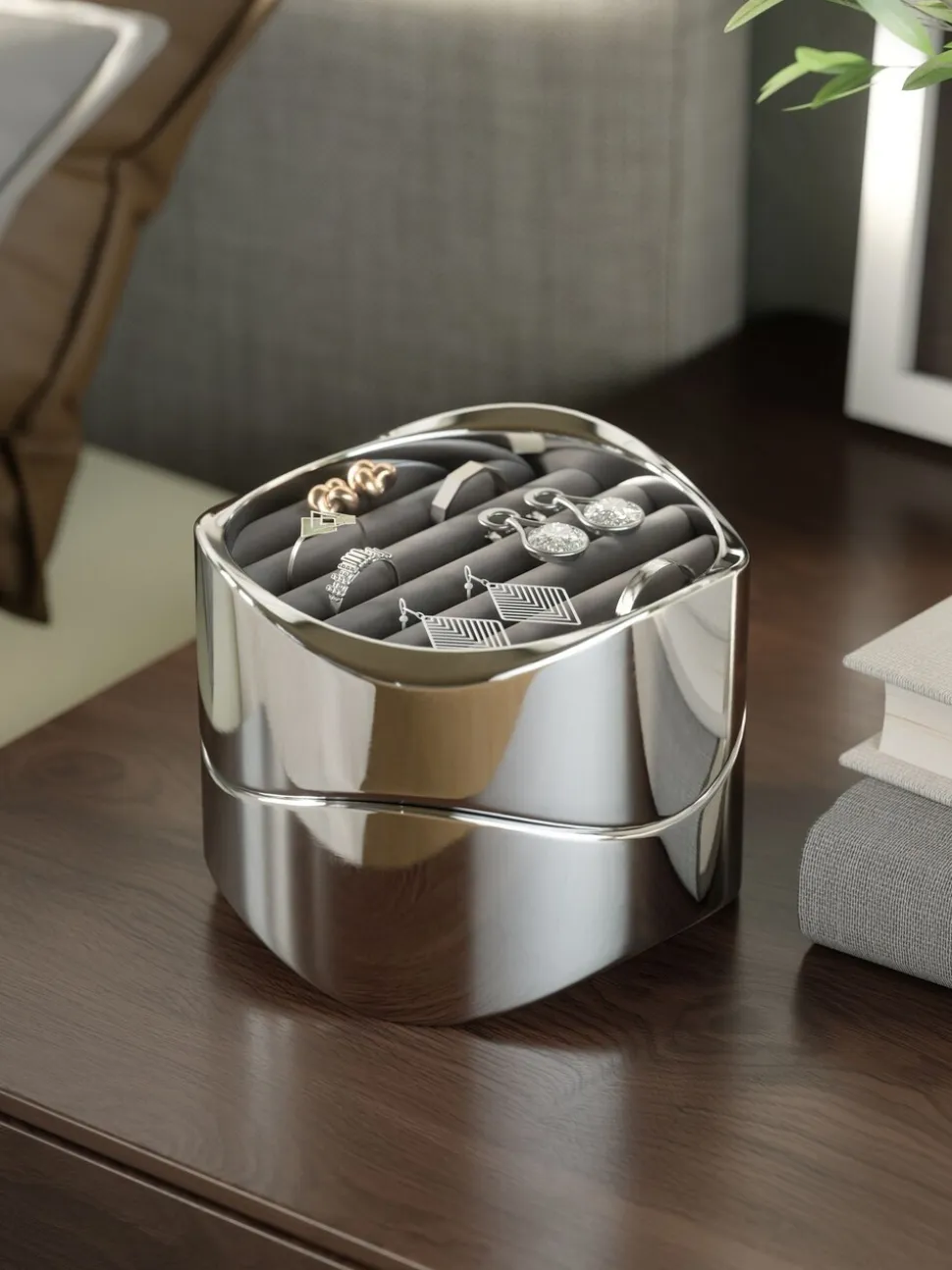 Umbra Wavy Jewelry Organizer