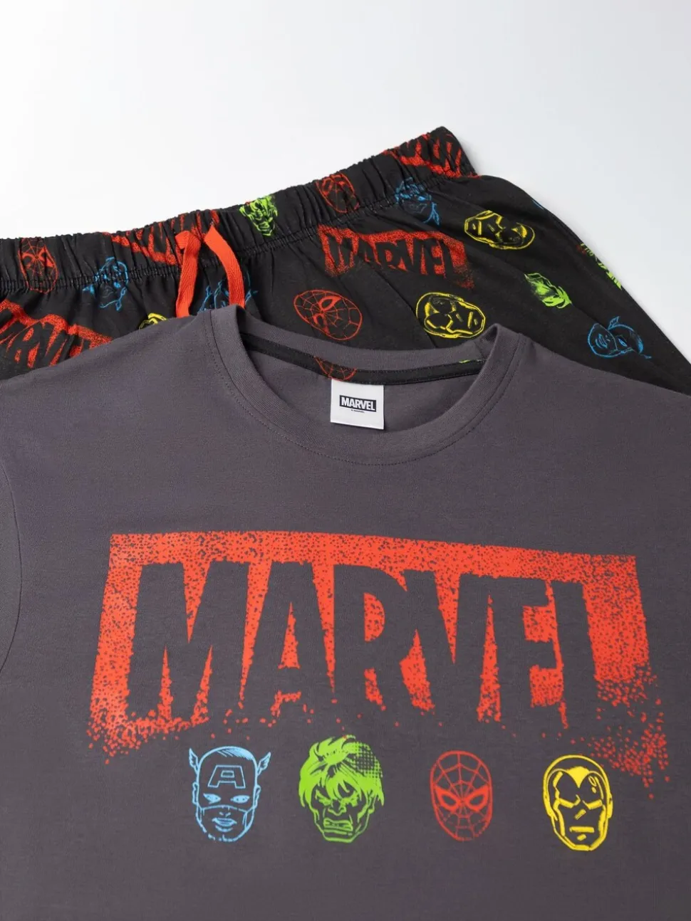 Vanilla Underground Marvel Avengers 100% Cotton Short Sleeve Long Leg Pyjamas Set