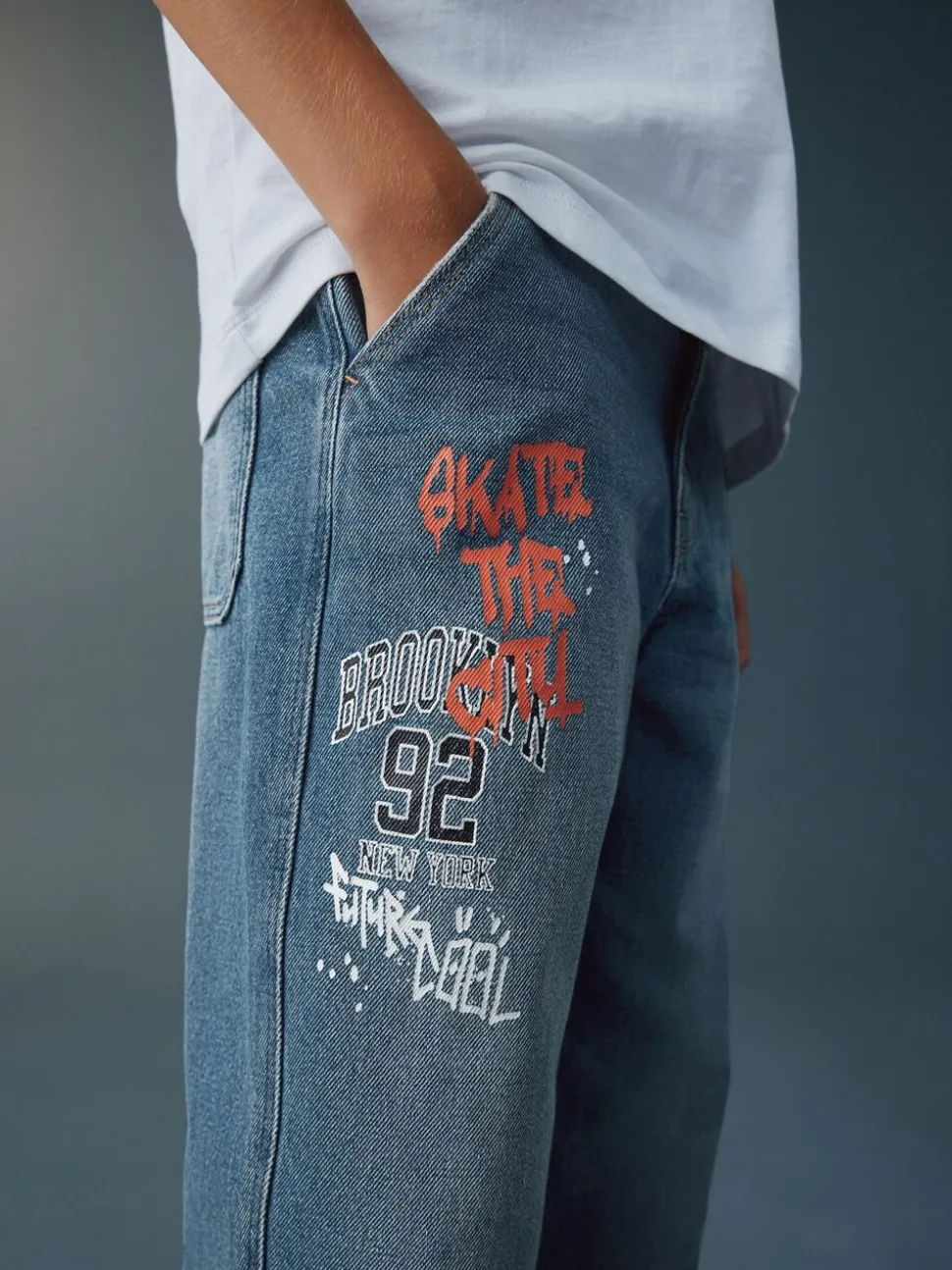Varsity all-over Print middenblauwe Denim - Authentieke jeans (3-16jr)