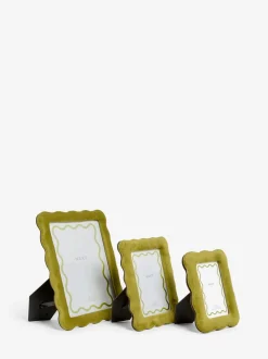 Velvet Wiggle Photo Frame