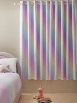 Verduisterende ombre ringgordijnen met regenboogprint