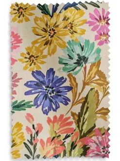 Verduisterende thermische Gordijnen met oogjes met een vleugje linnen en opvallende bloemenprint.