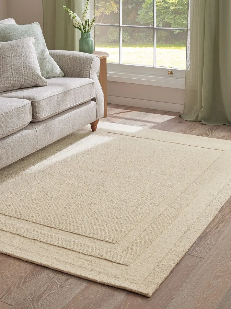 Vienna Border Rug