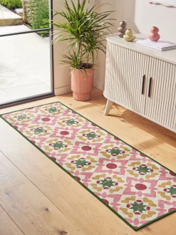 Wasbare loper met geometrische tegelprint
