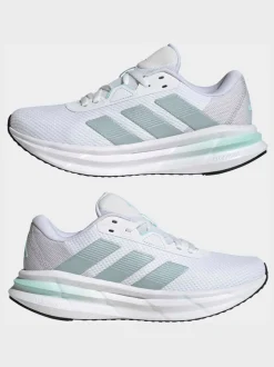 Wit - adidas Galaxy 7 sneakers
