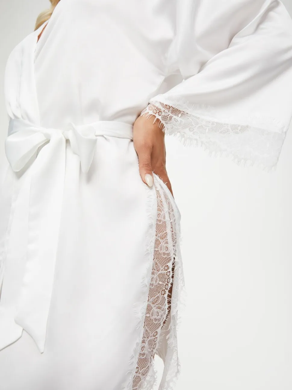 Wit - Ann Summers Cherryann satijnen kimono