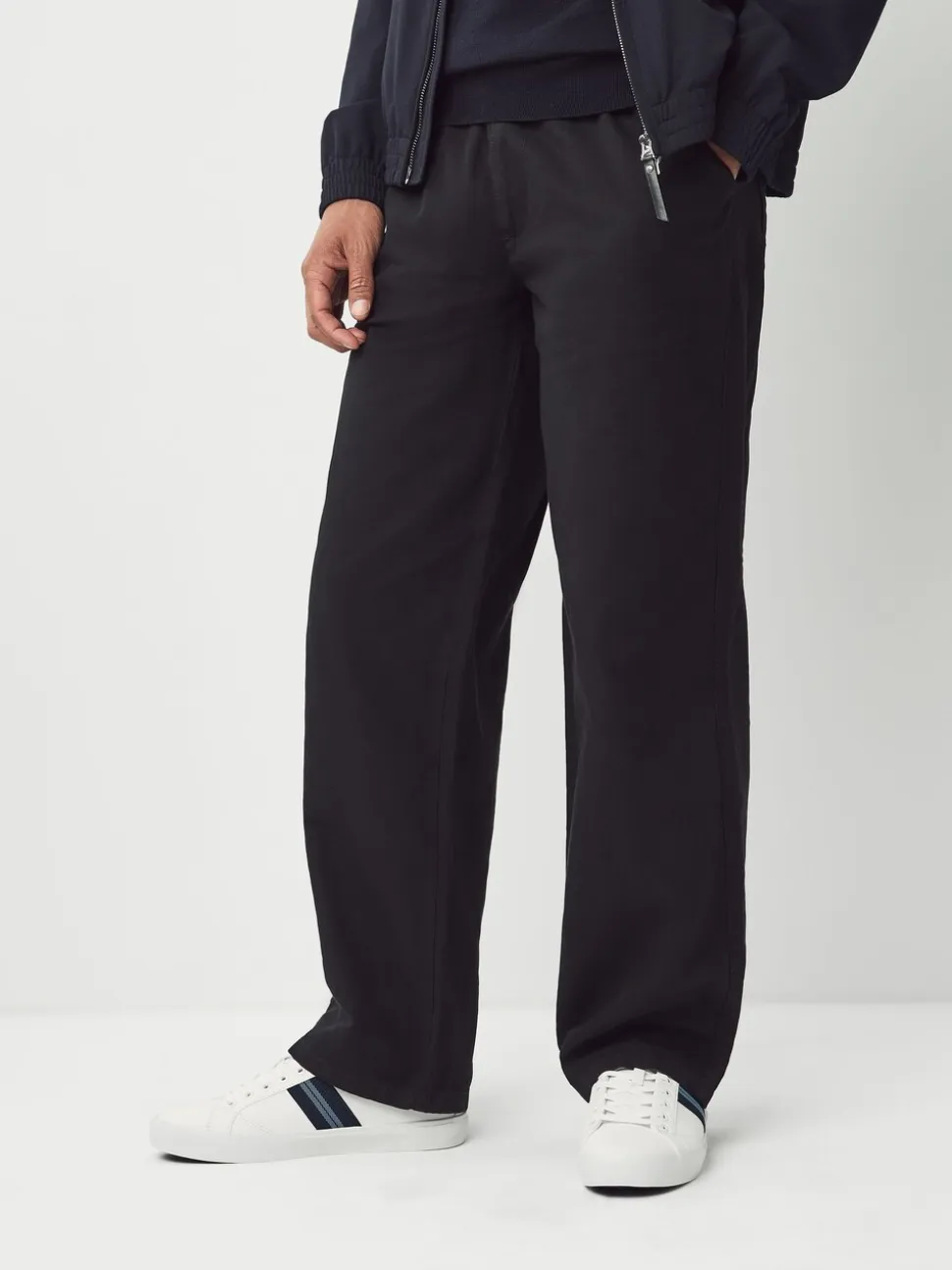 Wit - Nette casual sneakers met zijstreep