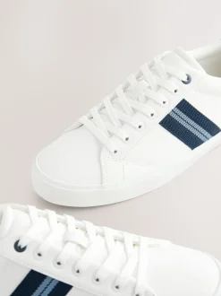 Wit - Nette casual sneakers met zijstreep