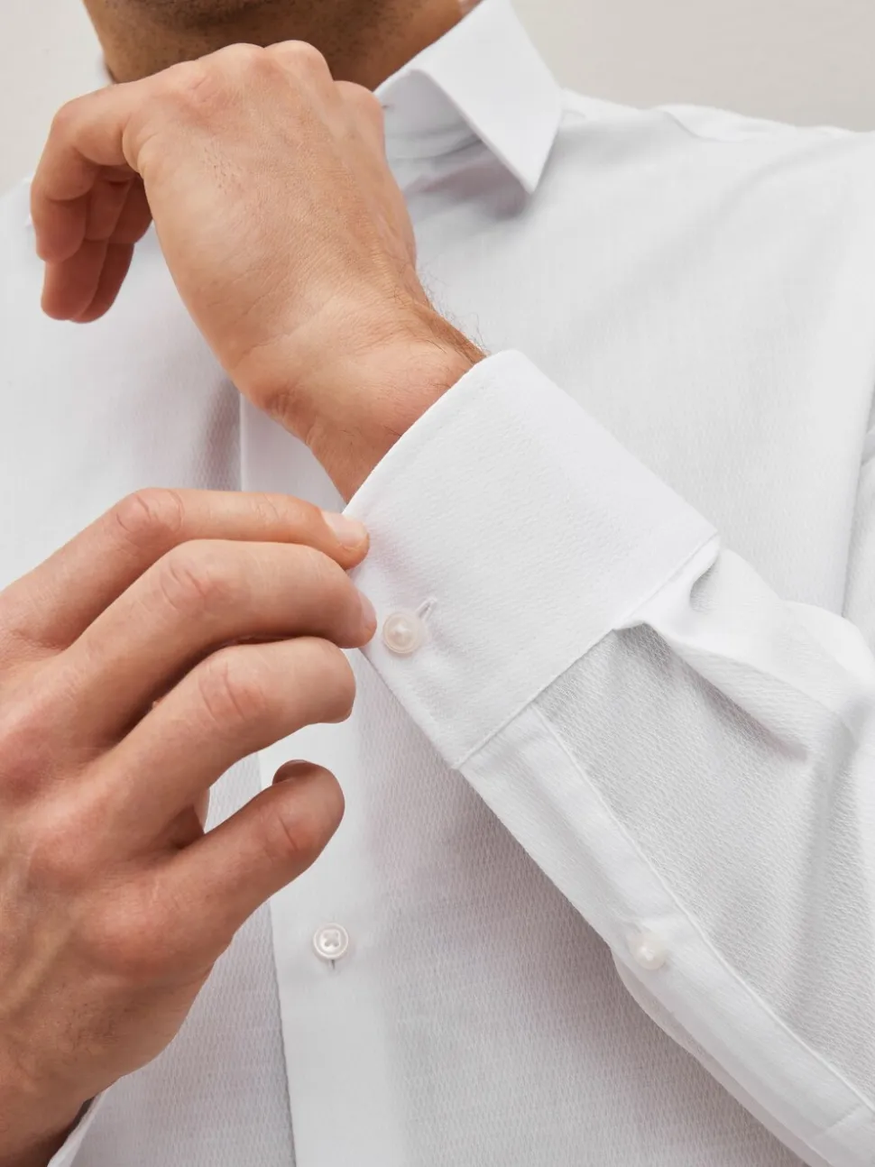 Wit - Normale Pasvorm - Onderhoudsvriendelijk, getextureerd, slim fit overhemd met enkele manchet