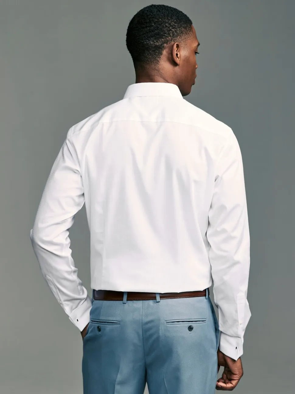 Wit - Slim Fit - Eenvoudig te strijken slim fit overhemd met textuur en dubbele manchetten