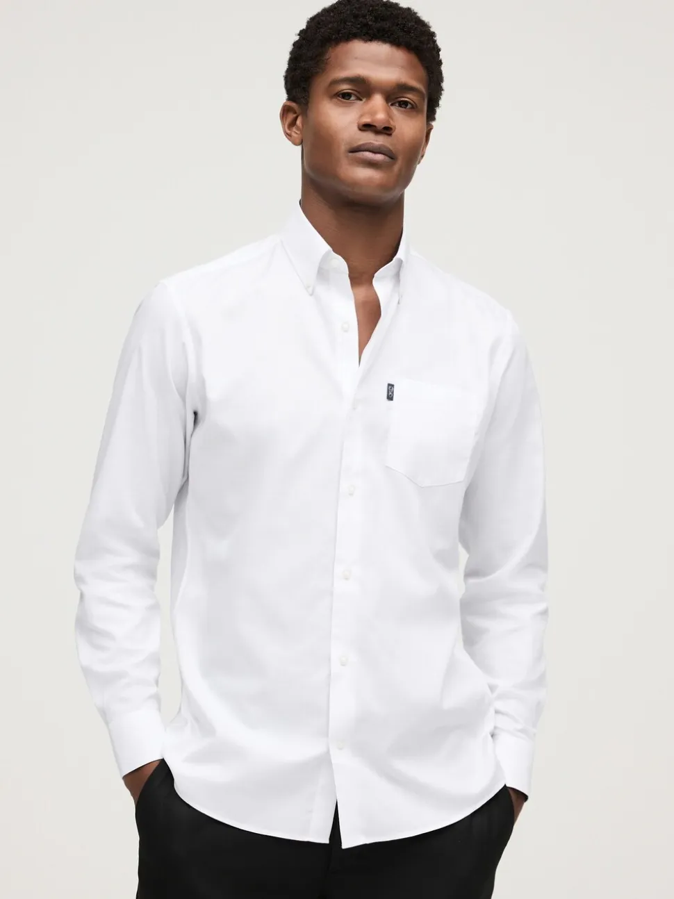 Wit - Slim Fit - Gemakkelijk te strijken Oxford overhemd met doorlopende knopen