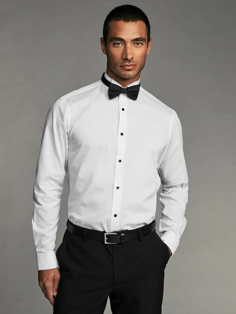 Wit - Slim Fit - Textured Double Cuff Long Sleeve Shirt With Wing Collar And Bow Tie Pack