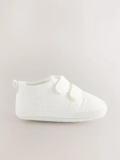 Wit - Touch Fastening Baby Trainers (0-2mths)