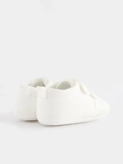 Wit - Touch Fastening Baby Trainers (0-2mths)