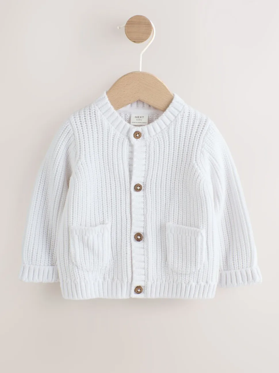Wit Born in 2026 - Babyvest