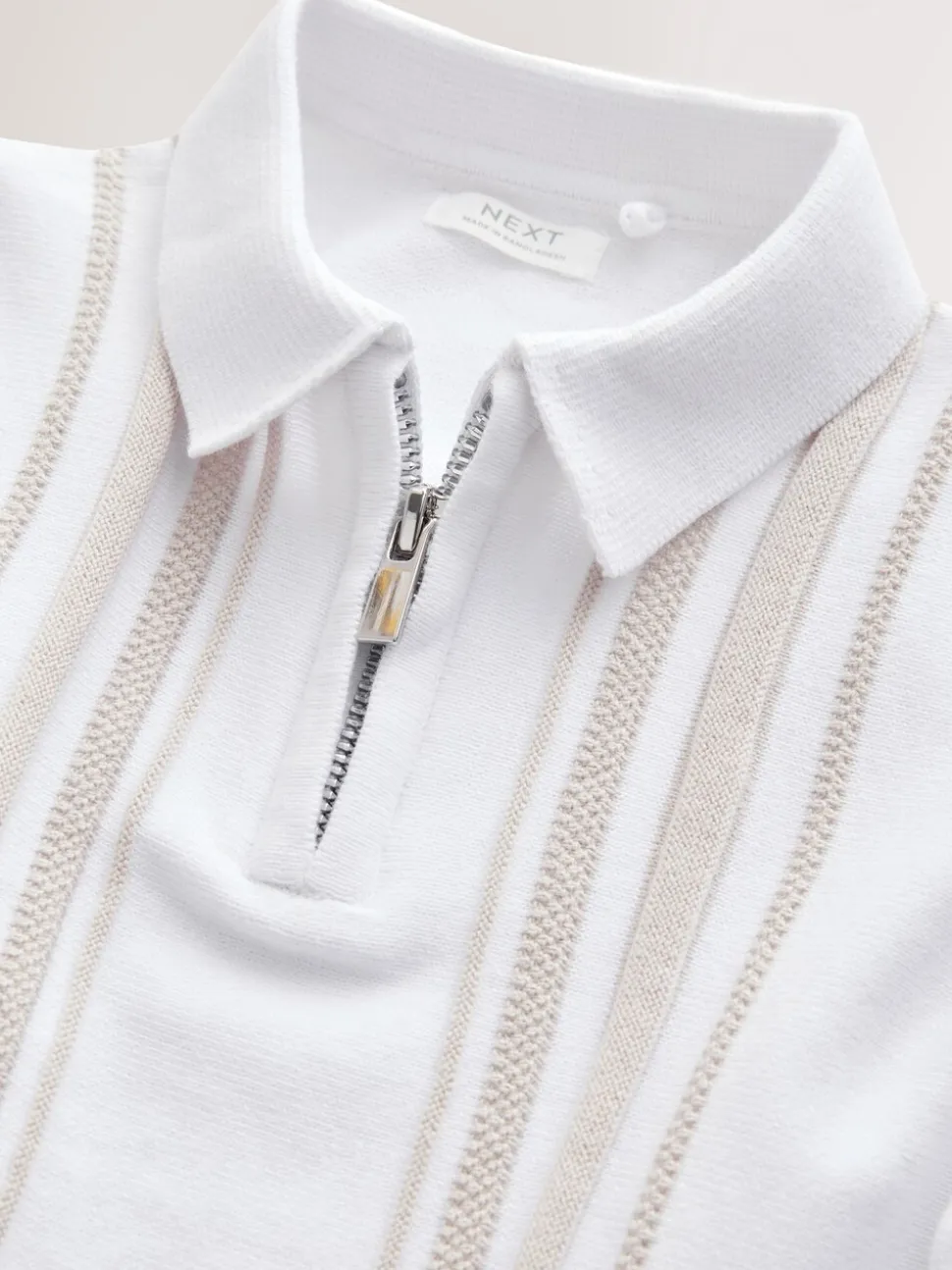 Wit met verticale strepen - 100% katoenen gebreid poloshirt met rits bij de hals (3mnd-7jr)
