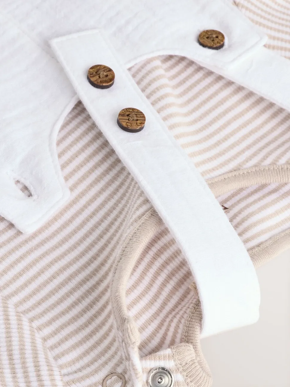 Wit/neutraal - Babyset van geweven tuinbroek en gestreepte romper (0mnd-2jr)