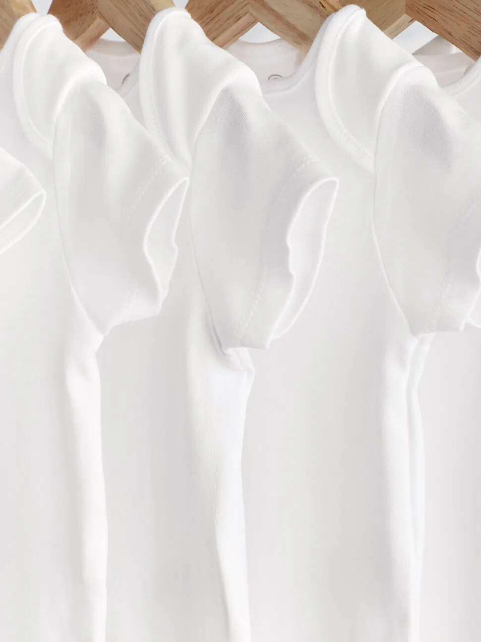 Witte must-have - Rompertjes met korte mouwen