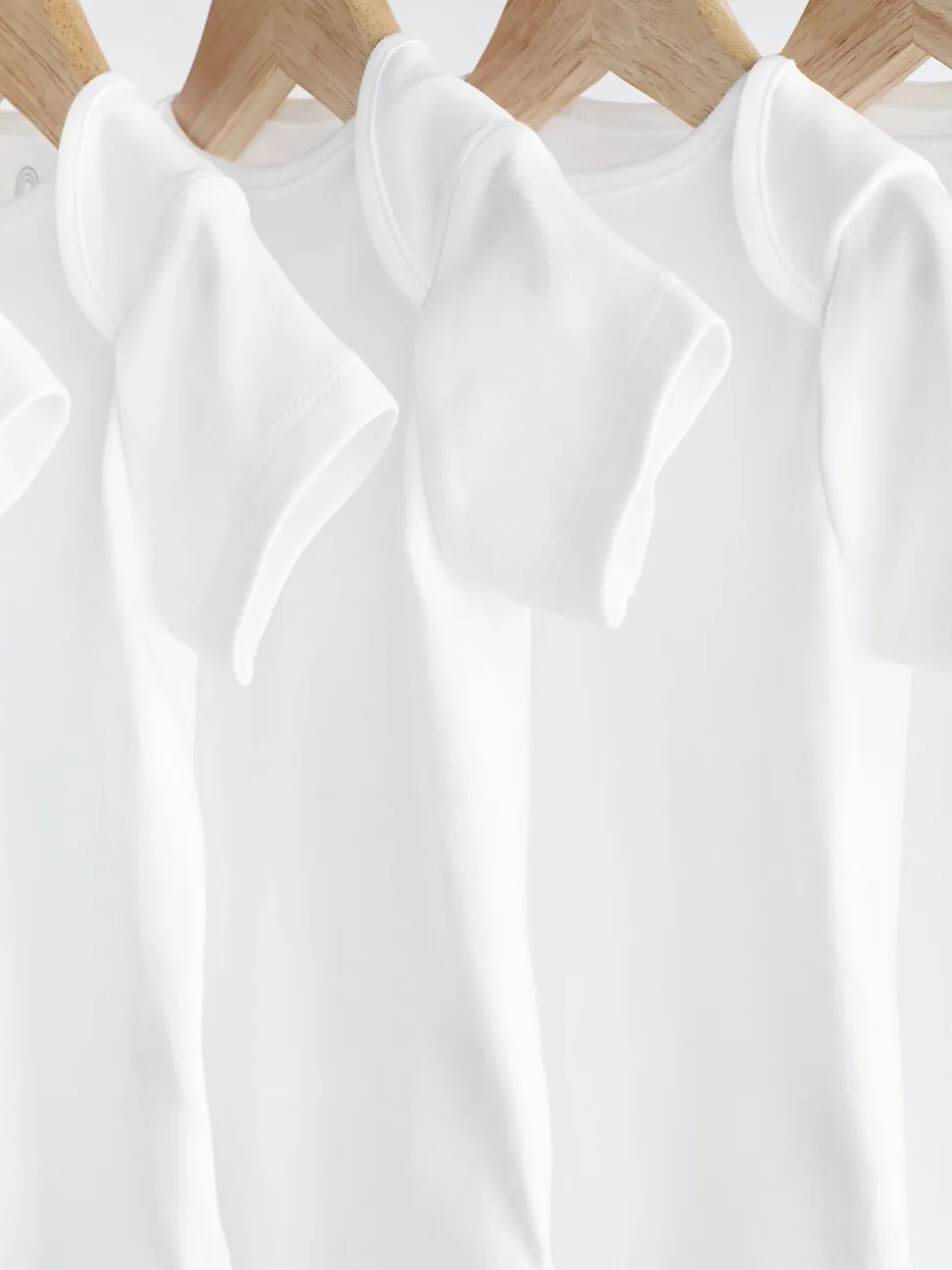 Witte must-have - Rompertjes met korte mouwen