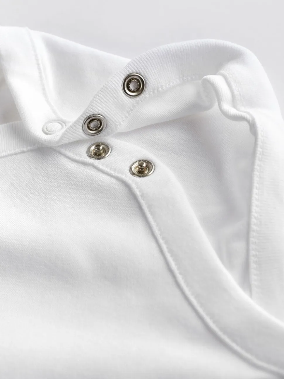 Witte must-have - Rompertjes met korte mouwen