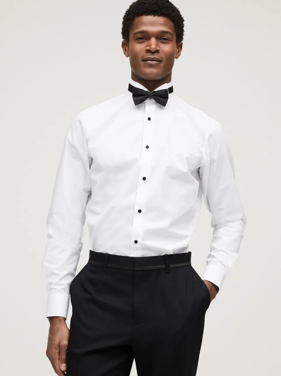Wit/zwart - Slim Fit - Set van overhemd met enkele manchet en een vlinderstrik