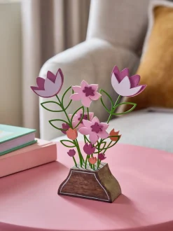 Wooden Floral Arrangement Wire Ornament