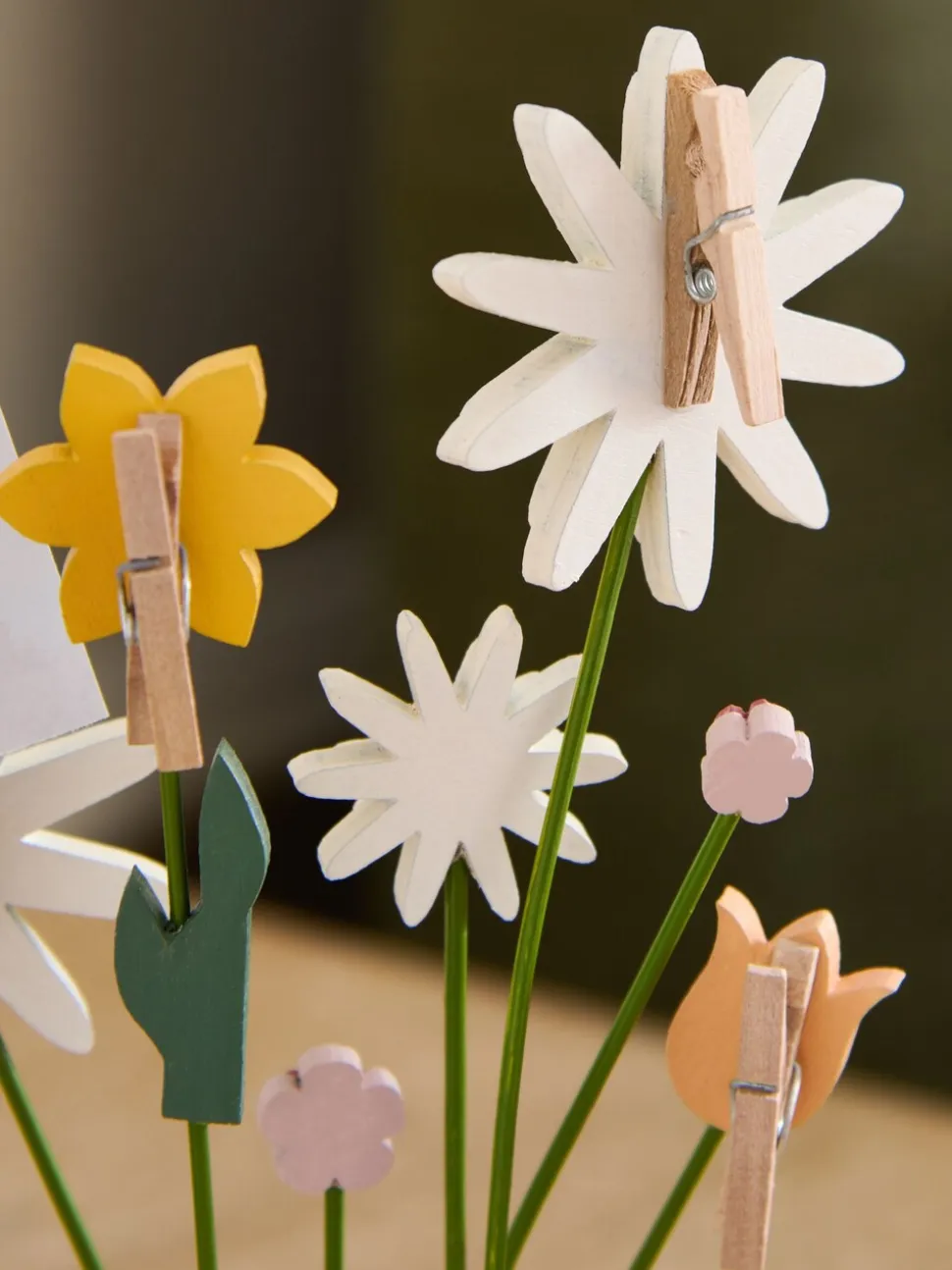 Wooden Flowers Photo Holder