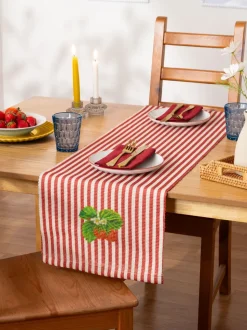 Wylder Strawberry Strepen 180x35cm Tafelloper